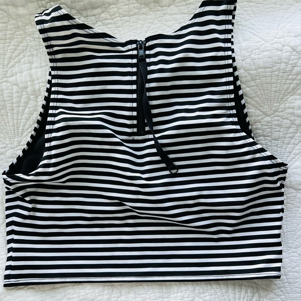 Beach Betty Striped Swim Crop Top - Picture 2 of 4